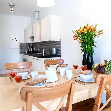 Short Group Congress Centre Serviced Appartamento