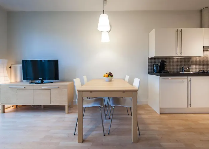 Short Group Congress Centre Serviced *