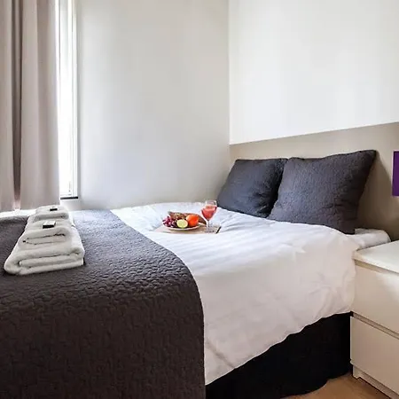 Short Group Congress Centre Serviced * 암스테르담